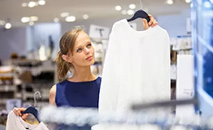 Strada al valore per RFID nella vendita al dettaglio: parte uno-selezione della custodia per uso iniziale destra